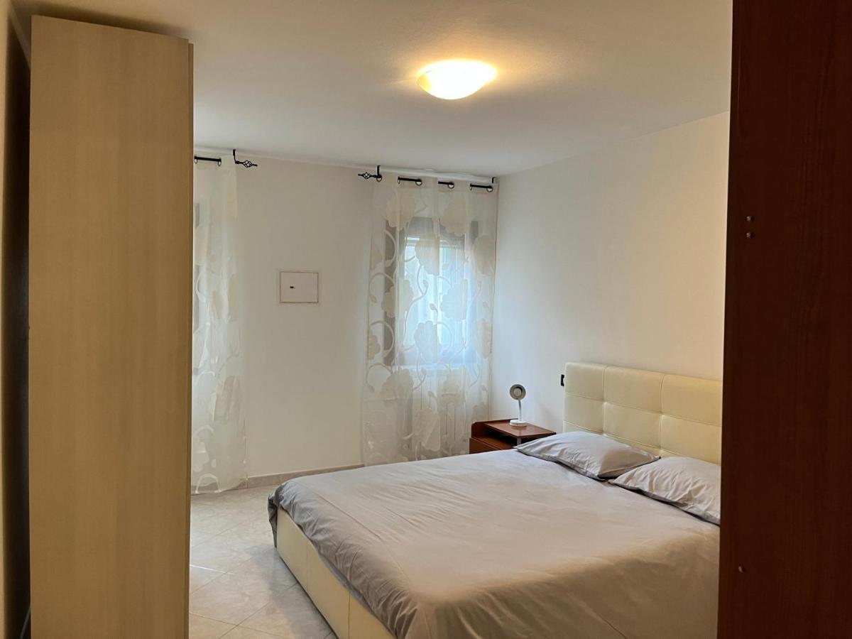 Venezia Star Apartment Chioggia Bagian luar foto